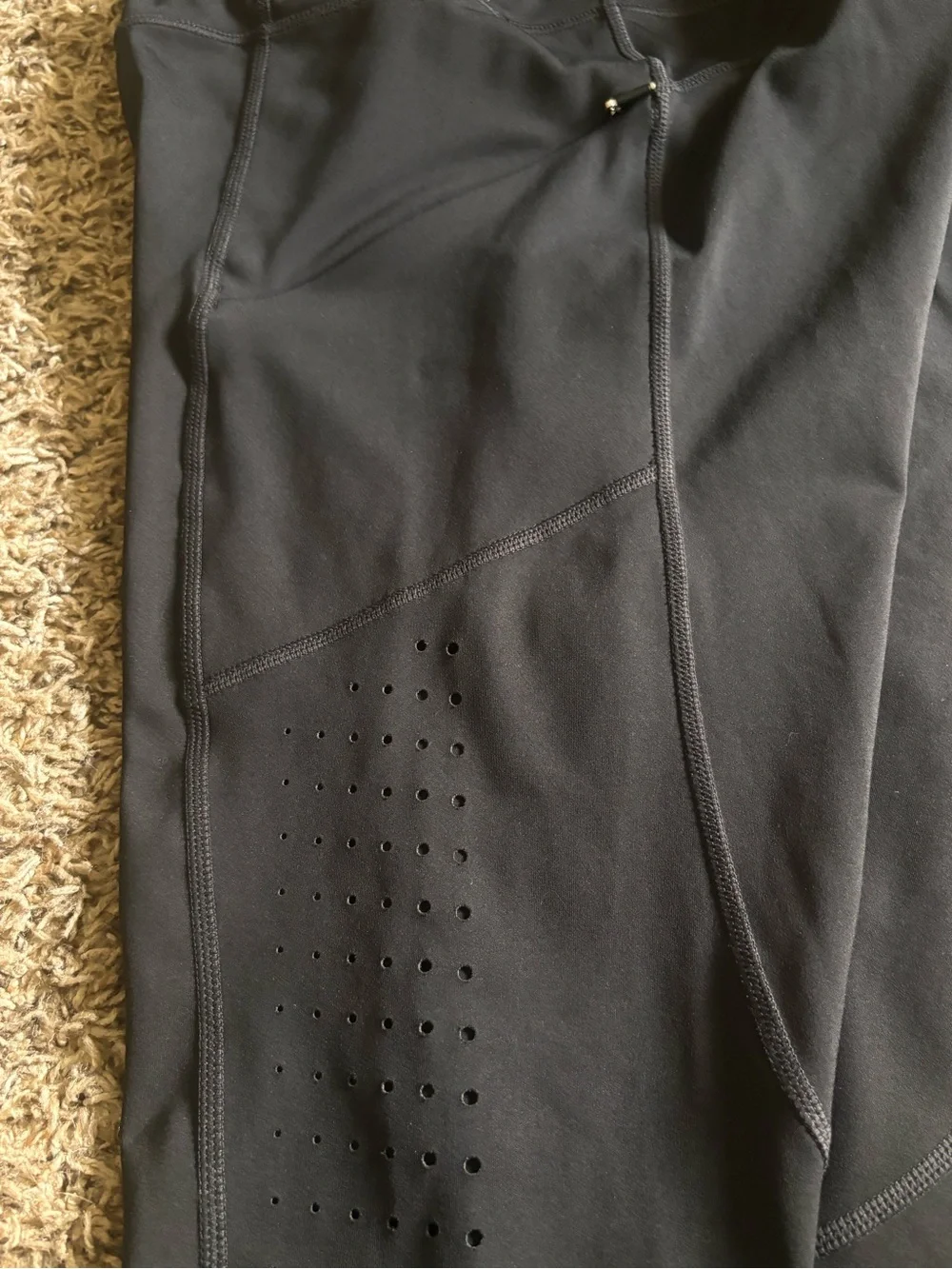 Athleta Women’s Black High Rise Laser Cut Pocket Leggings Size (Add Size) EUC
